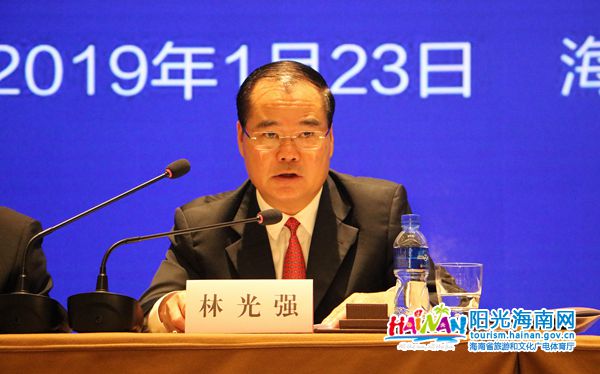 会上，厅党组书记、副厅长林光强做发言。.jpg