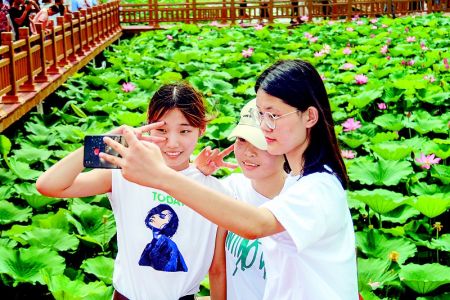 乡村旅游兴旺 乡村振兴有望