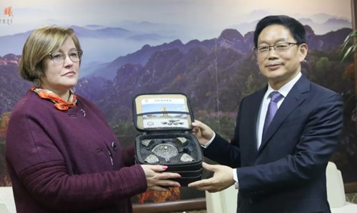 微信图片_20191216150424_副本.jpg