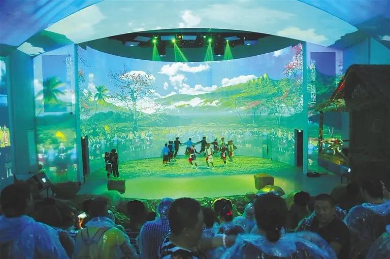 槟榔谷景区推出超感5D沉浸式海岛台风体验馆《风雨情深》 图源海南日报.jpg