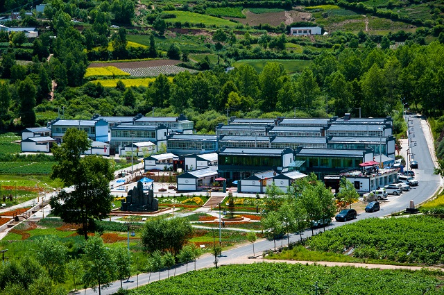 摄影：高云八角庙花山村 - 副本.jpg