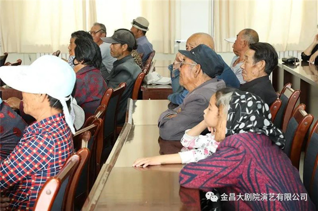 文艺巡演3_副本.jpg